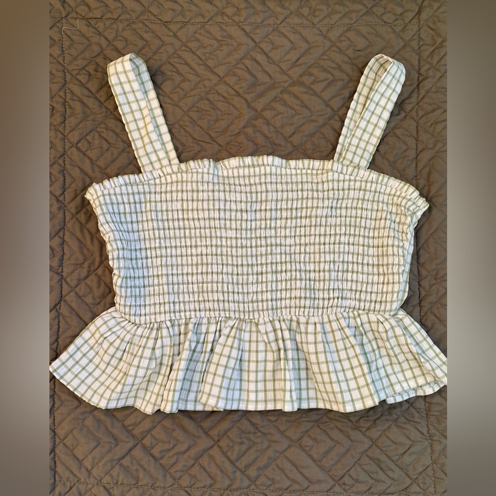 Medium Crop Top Blouse